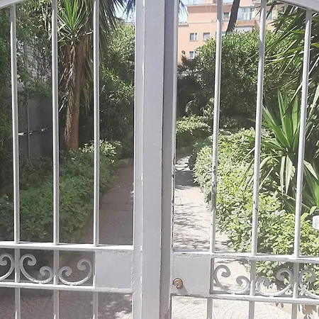 Alojamento de Acomodação e Pequeno-almoço Domus Ubaldi Roma