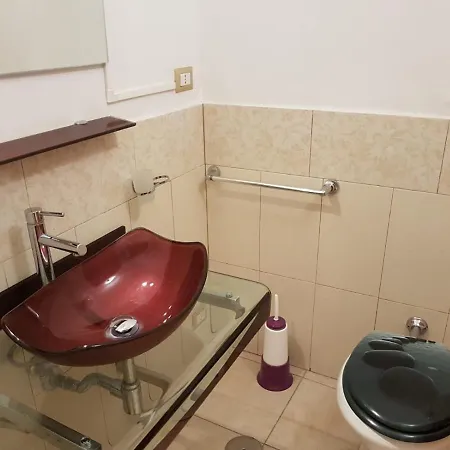 Domus Ubaldi לינה וארוחת בוקר *